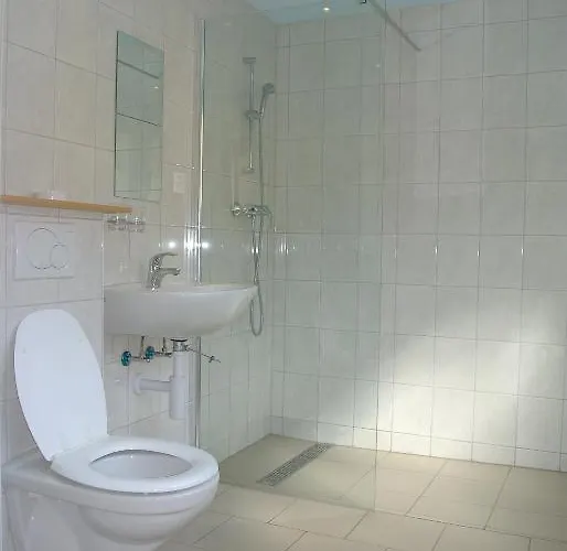 Schweizerhaus تشر