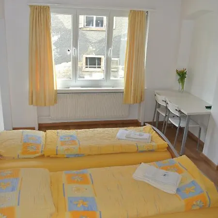 Hotell Schweizerhaus 3*